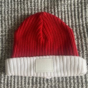 Love your melon LIKE NEW red and white winter Santa hat 🎄